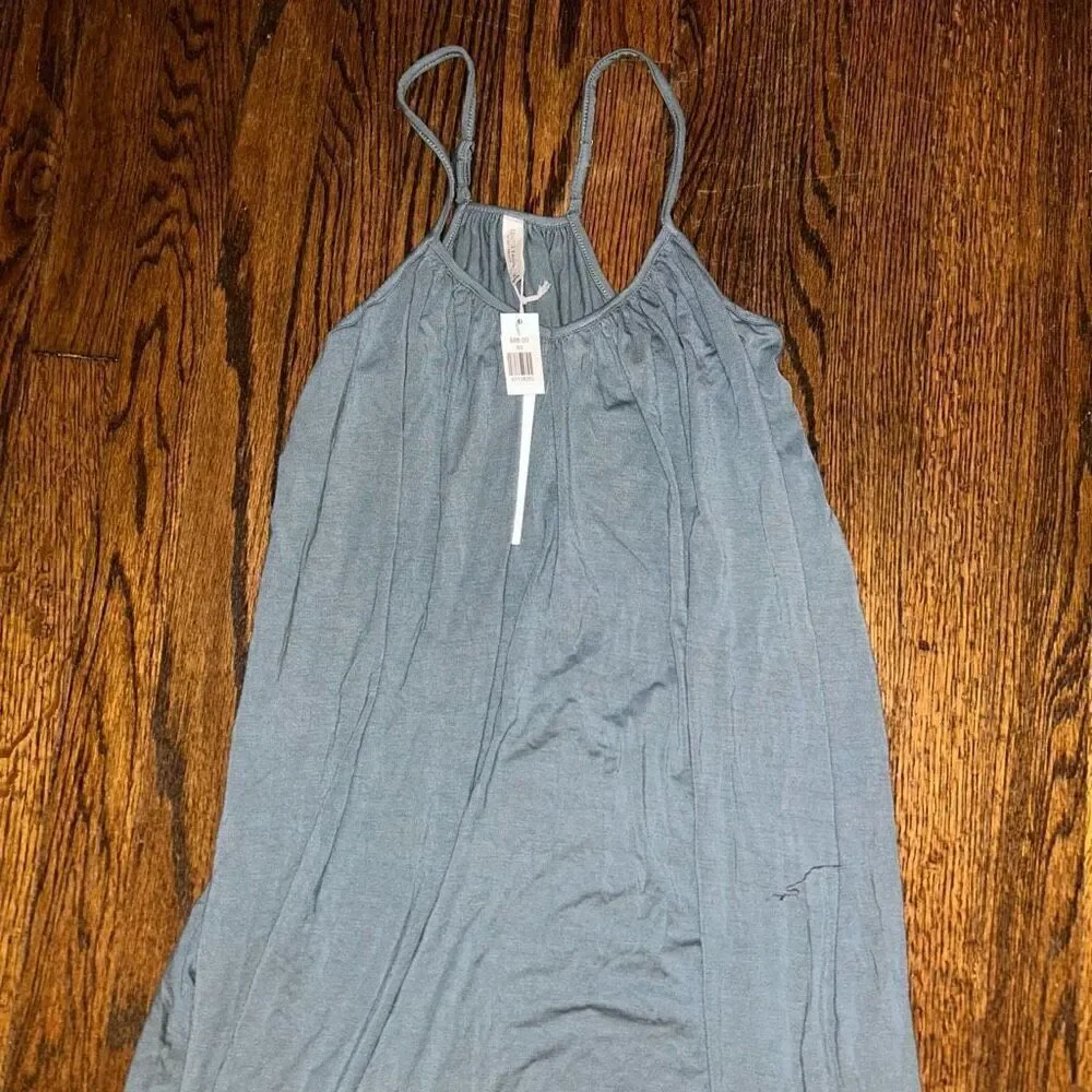 New Gentle Fawn Dress - Picture 2 of 5